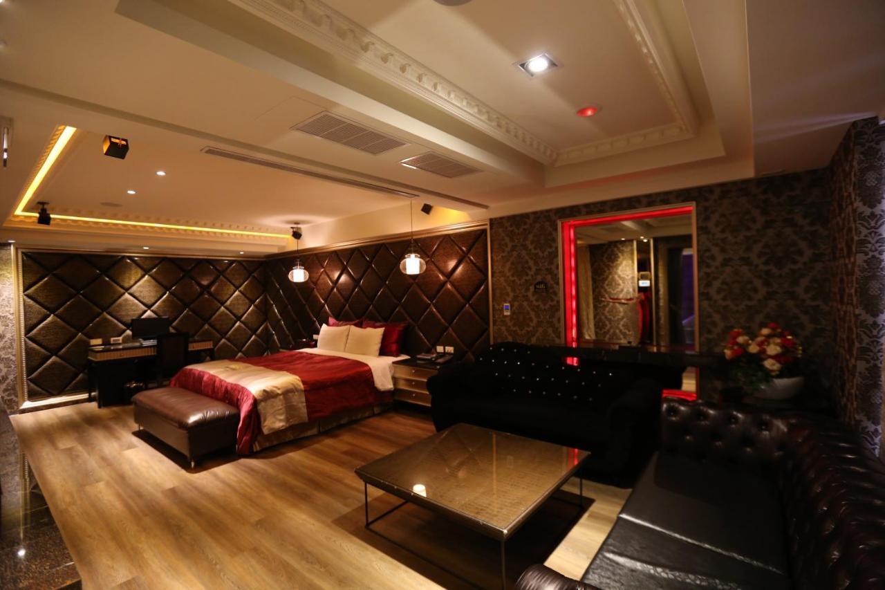 Yosemite Motel - Taiyuan Branch Тайчжун Экстерьер фото